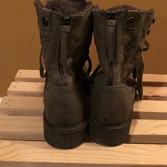 Roxy boots size 9 - Picture 3 of 4